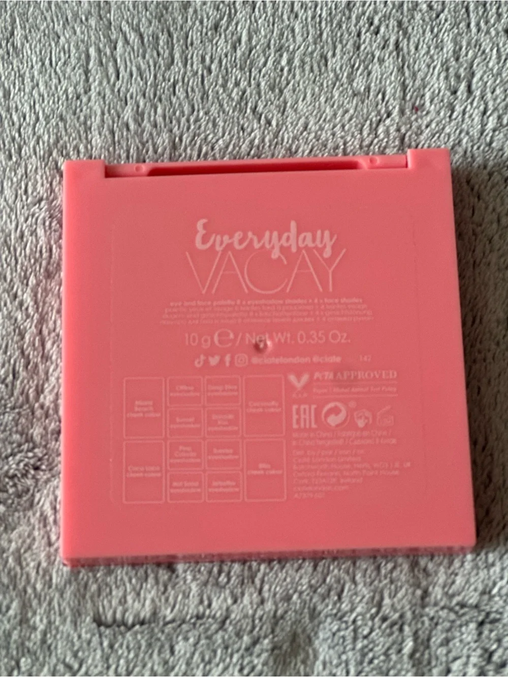 Everyday Warm Pink & Brown Eyeshadow and Cheeks Palette - 12 Shades
